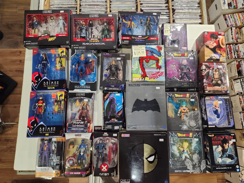 Marvel Legends, wall to wall